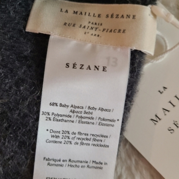 Hooded Scarf - Picture 3 of 3